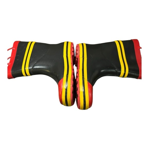 Fireman / Firefighter Unisex Rain Boots – Kids Size 13-1 - Picture 9 of 13